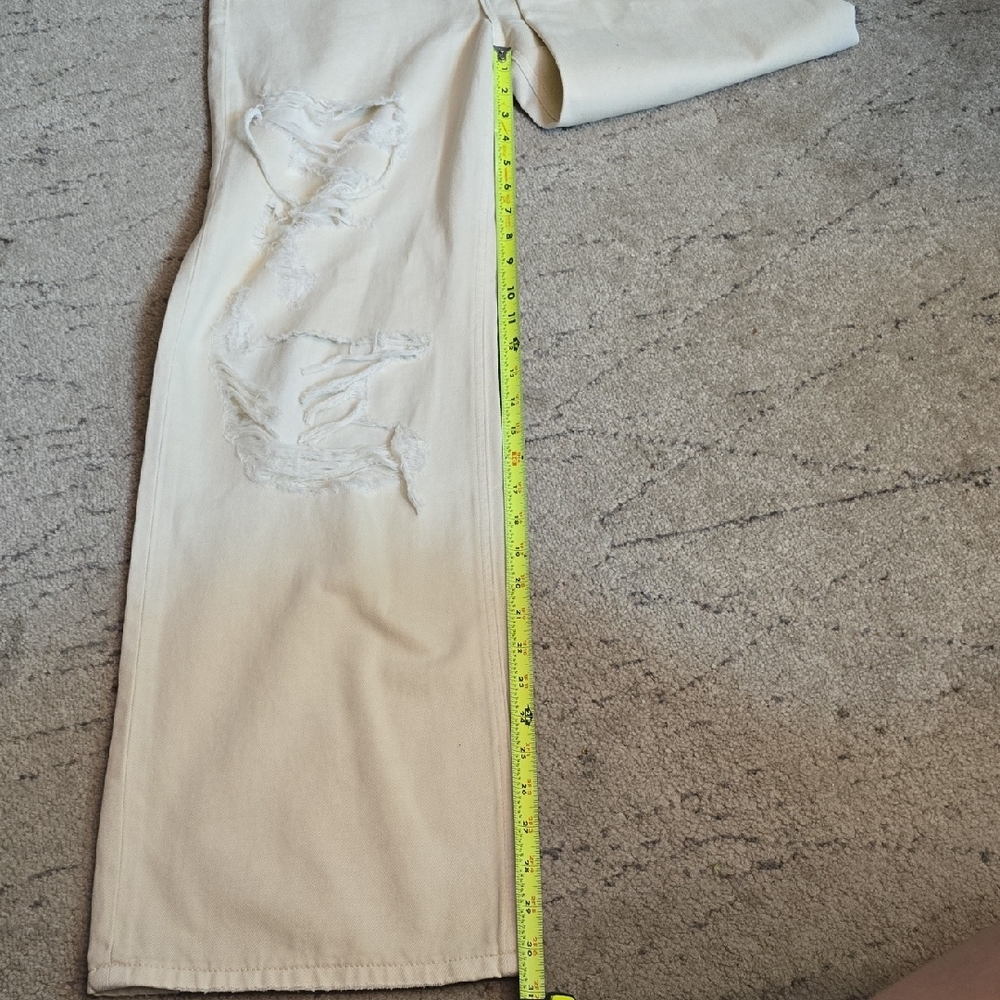 Vervet Los Angeles Distressed Wide Leg Cream Jeans, Size 26, NWT - Picture 10 of 16